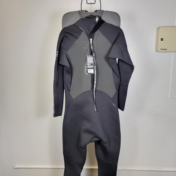 O'Neill Men's Epic 3/2mm Back Zip Full Wetsuit Size 2XL - Picture 2 of 6